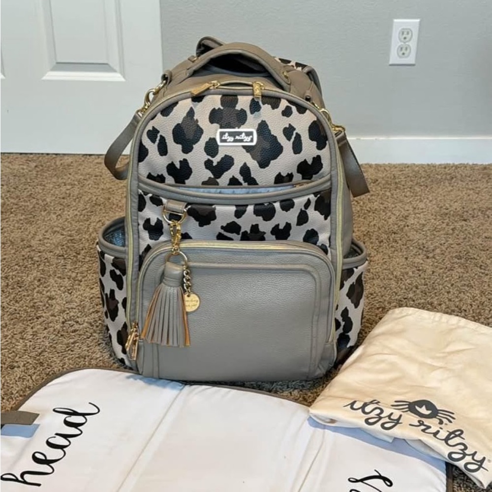 Itzy Ritzy Gray Leopard Boss Plus Backpack Diaper Bag